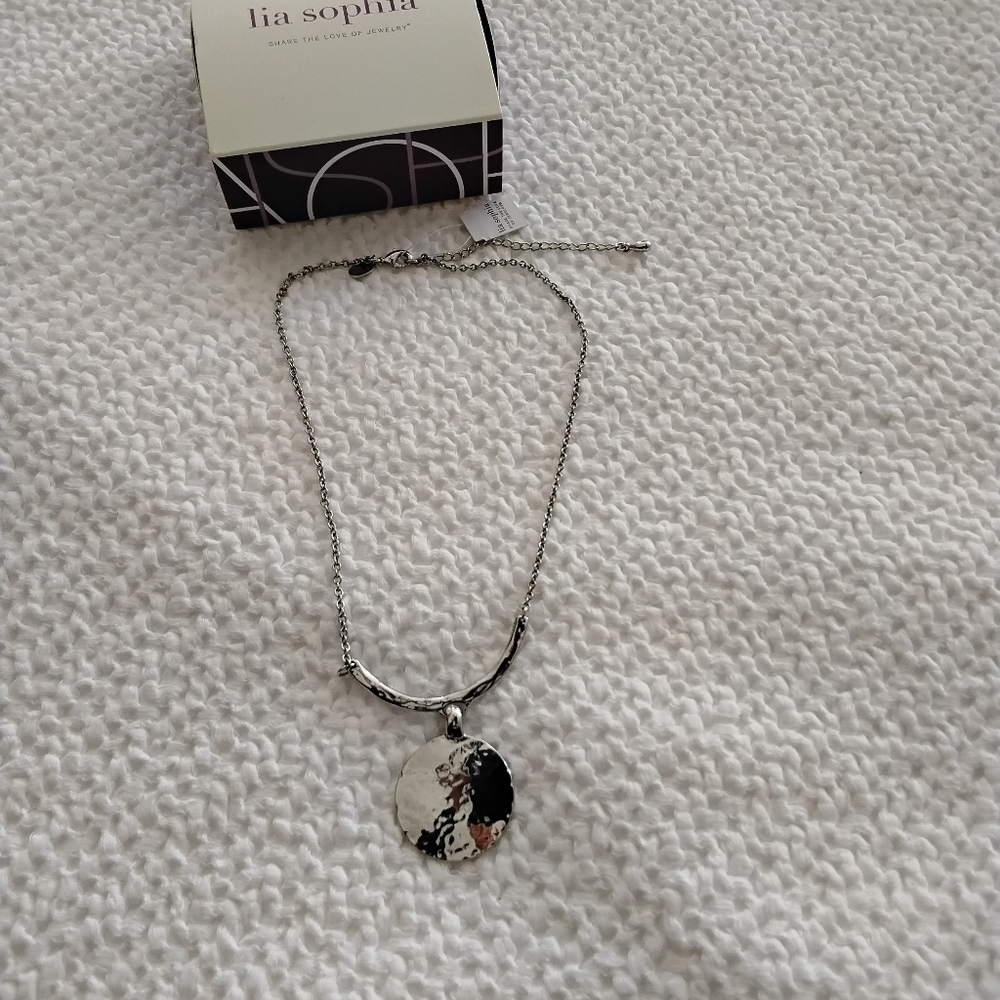 Lia Sophia polished silver 16-18" necklace